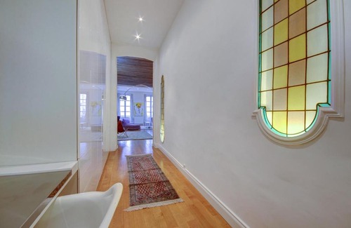 Hotel de Ville - Quinconces Apartment | Divine by Cocoonr