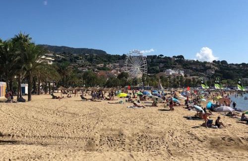 Le Lavandou Apartment | Ecrin de verdure sur Le Lavandou - Classement Tourisme 3 Etoiles