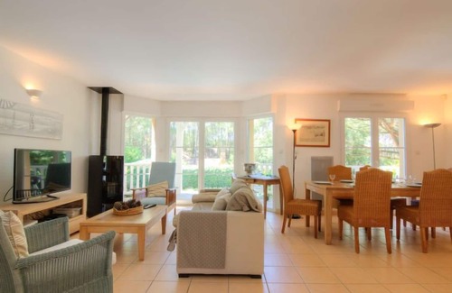 Lacanau-Ocean House | Eden Club by Interhome