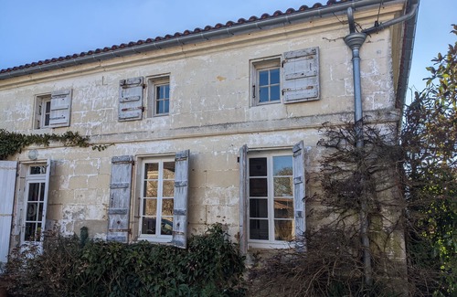 Saint-Ciers-du-Taillon House | Fabulous family French farm House with pool in quiet hamlet .