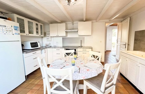 La Couarde-sur-Mer House | Family house located near the beach