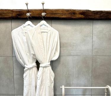 Margueron Bed & Breakfast | Figtrees
