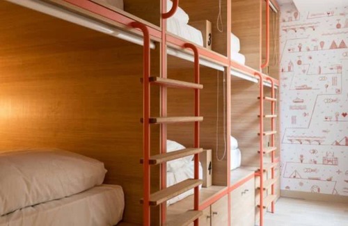 Hotel de Ville - Quinconces Hostel | Hostel ∙ 8 guests