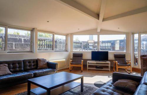 Hotel de Ville - Quinconces Apartment | 175 m² Apartment ∙ 4 bedrooms ∙ 8 guests