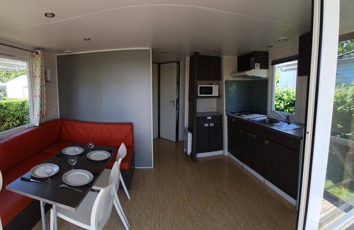Les Eglisottes-et-Chalaures House | 25 m² Mobile home ∙ 2 bedrooms ∙ 4 guests