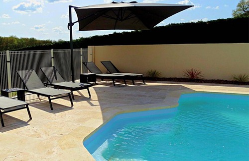 Montmoreau-Saint-Cybard Cottage | 155 m² Cabin ∙ 4 bedrooms ∙ 8 guests