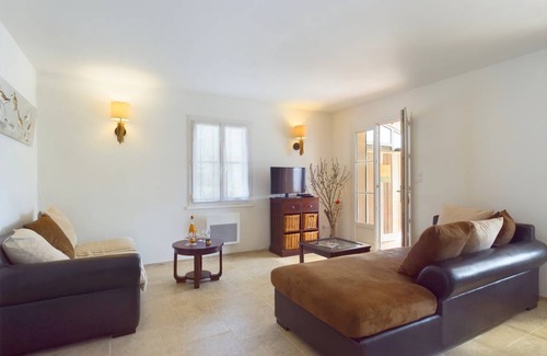 Saint-Clement-des-Baleines House | 150 m² House ∙ 4 bedrooms ∙ 11 guests