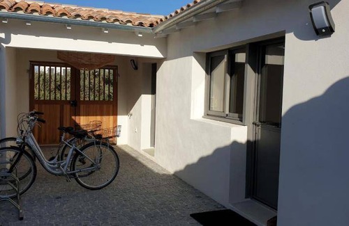 Saint-Clement-des-Baleines Resort | 85 m² Resort ∙ 3 bedrooms ∙ 8 guests