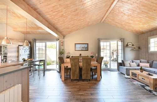 Saint-Clement-des-Baleines House | 110 m² House ∙ 3 bedrooms ∙ 6 guests