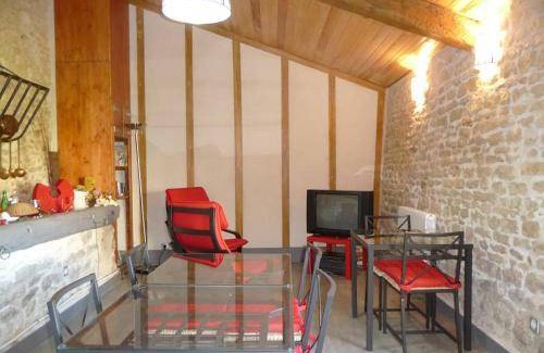 Saint-Georges-les-Baillargeaux Bed & Breakfast | 79 m² Bed and breakfast ∙ 3 bedrooms ∙ 9 guests