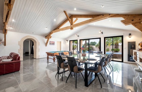 Saint Nazaire sur Charente Villa | 280 m² Villa ∙ 4 bedrooms ∙ 10 guests