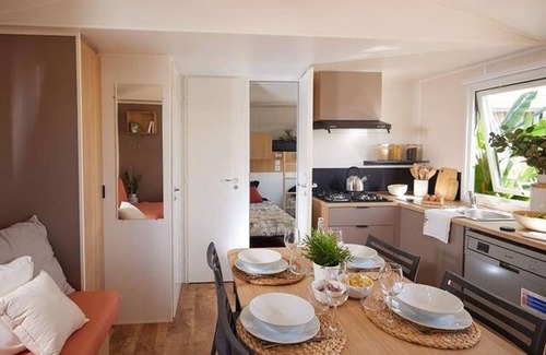Saint-Yrieix-sur-Charente House | 33 m² Mobile home ∙ 3 bedrooms ∙ 6 guests