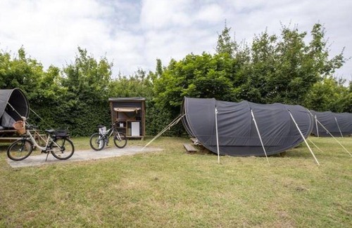 Saint-Yrieix-sur-Charente Other | Tent ∙ 2 bedrooms ∙ 4 guests