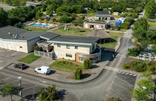 Saint-Yrieix-sur-Charente House | 32 m² Mobile home ∙ 1 bedroom ∙ 4 guests