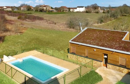 Sorges-et-Ligueux-en-Perigord House | 150 m² House ∙ 4 bedrooms ∙ 10 guests