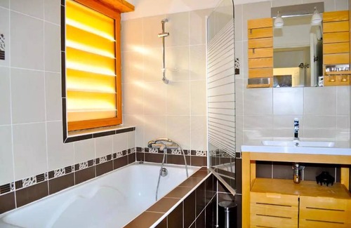 Sorges-et-Ligueux-en-Perigord House | 178 m² House ∙ 5 bedrooms ∙ 17 guests
