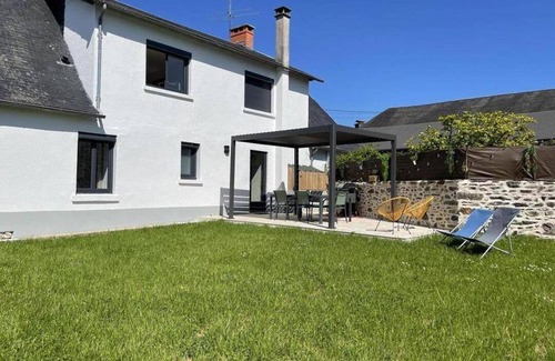 Salon-la-Tour House | Gîte ∙ 3 bedrooms ∙ 6 guests