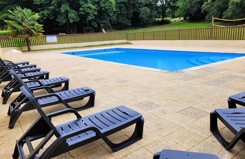 Vitrac House | Gite sleeps 10 to 12 heated pool to share wifi