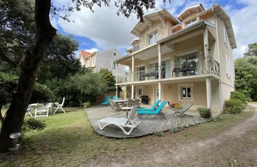 Saint-Georges-de-Didonne House | Grande Maison Famille 25m Plage, Jardin, Terrasse, Animaux admis - FR-1-539-6