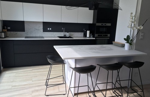 Le Taillan-Medoc House | Holiday Home 'Entre L'océan Et Bordeaux' with Private Terrace, Wi-Fi and Air Conditioning