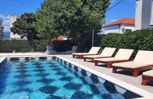 Slatine House | Holiday Home Nino with amazing swimming pool