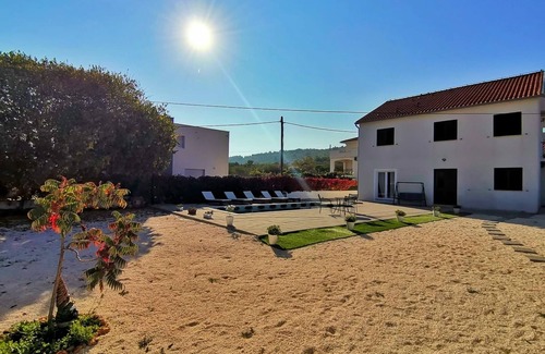 Slatine House | Holiday Home Nino with amazing swimming pool