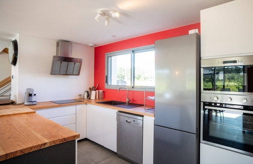 Messanges House | Holiday Home 'Villa Surf and Golf' with Private Terrace and Wi-Fi