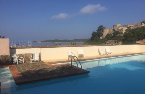 Port-Cros Bed & Breakfast | Hostellerie Provencale