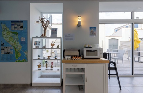 Saint-Pierre-d'Oleron Hotel | Hotel Le Square