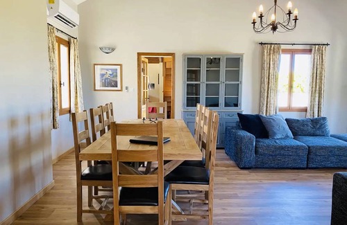 Pillac House | House ∙ 4 bedrooms ∙ 8 guests