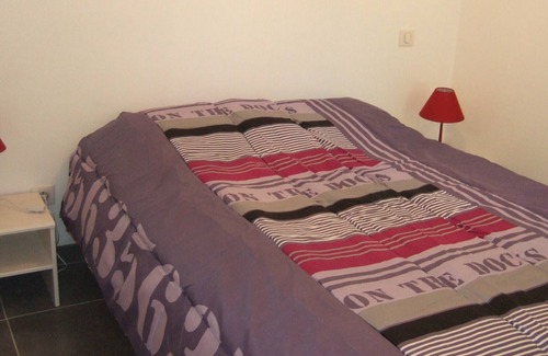 Le Grand-Village-Plage House | house 6 people, close to the beach, swimming pool shared by two apartments