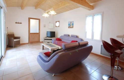 Le Bois-Plage-en-Re House | House 6 people in quiet street between beaches and village center