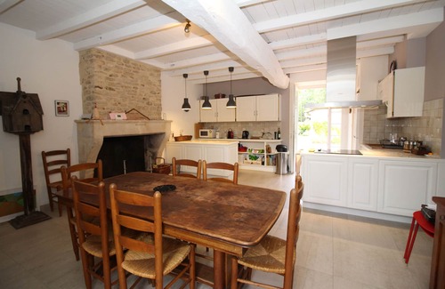 Ordonnac House | House for rent in the Medoc with a large swimming pool, with family or friends