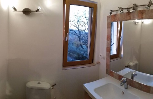 Seguret Villa | House with garden, terraces, views, comfortable in all seasons