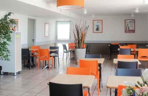 Chatellerault Hotel | ibis budget Châtellerault Nord