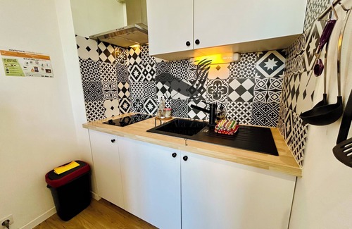 Rochefort Apartment | L'AUTHENTIQUE 3 Downtown, opposite the spa