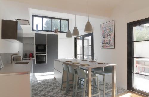 Talence House | L'Echoppe - Maison 3 chambres avec 2 salles de bain et grande Terrasse