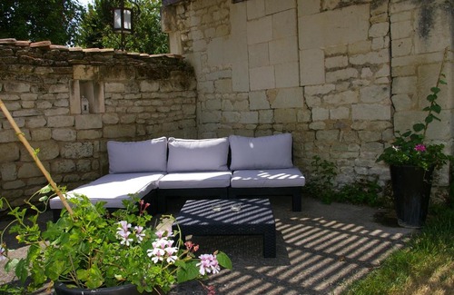 Monts-sur-Guesnes House | L'Olivier