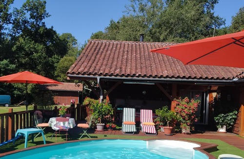 Sabres Ski Chalet | La Maison "Toutembois" and its swimming pool terrace in the heart of nature, 4 bedrooms, 8/10 pers.