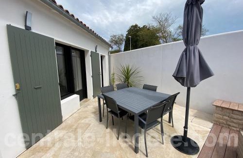 Le Bois-Plage-en-Re Villa | La Villa Alamy