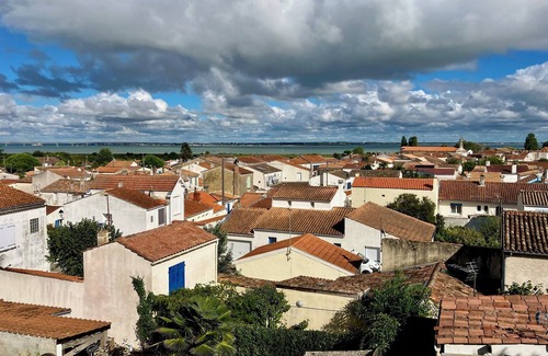 Saint-Trojan-les-Bains House | Large family home, in the heart of the village, a stone's throw from the beaches