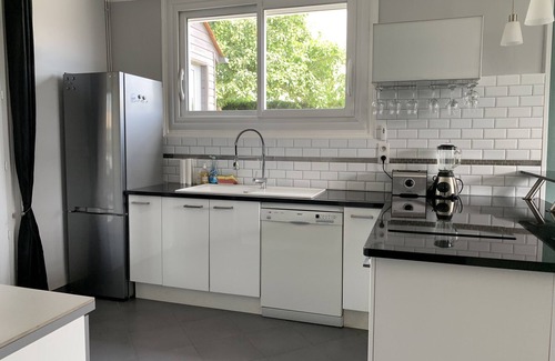 Champcevinel House | Large house with pool in Périgueux