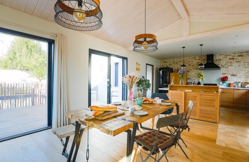 Rivedoux-Plage Ski Chalet | Le 7 - Between sea and wood - House with pool