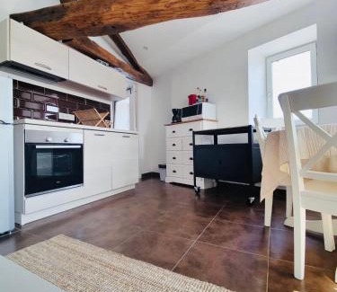 La Rochelle City Centre Apartment | Les Halles 3