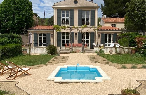 Est House | Lovely, quiet family home with terrace, garden and swimming pool. Near center