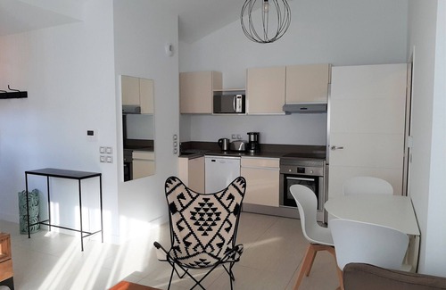 Saint-Jean-de-Luz City Center Apartment | Luxury Apartment in Heart of Saint-Jean-de-Luz, 200m from Beach