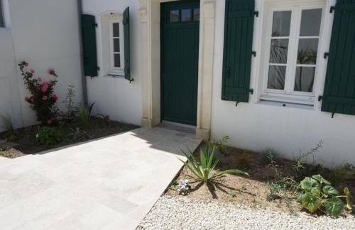 La Couarde-sur-Mer Villa | Maison Familiale avec Jardin, Piscine et Proche Plage à La Couarde-sur-Mer - FR-1-258-98