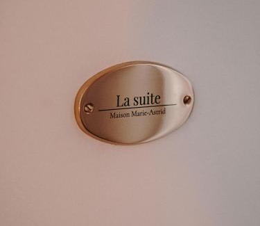 Saint Genes House | Maison Marie-Astrid, Suite avec Balnéo privée