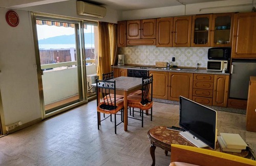 Juan-les-Pins Apartment | Marimar