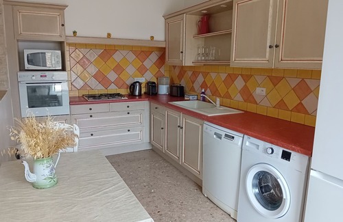 Cabrieres-d'Avignon House | Mas in Luberon park, 4 km from Gordes, private pool, panoramic view